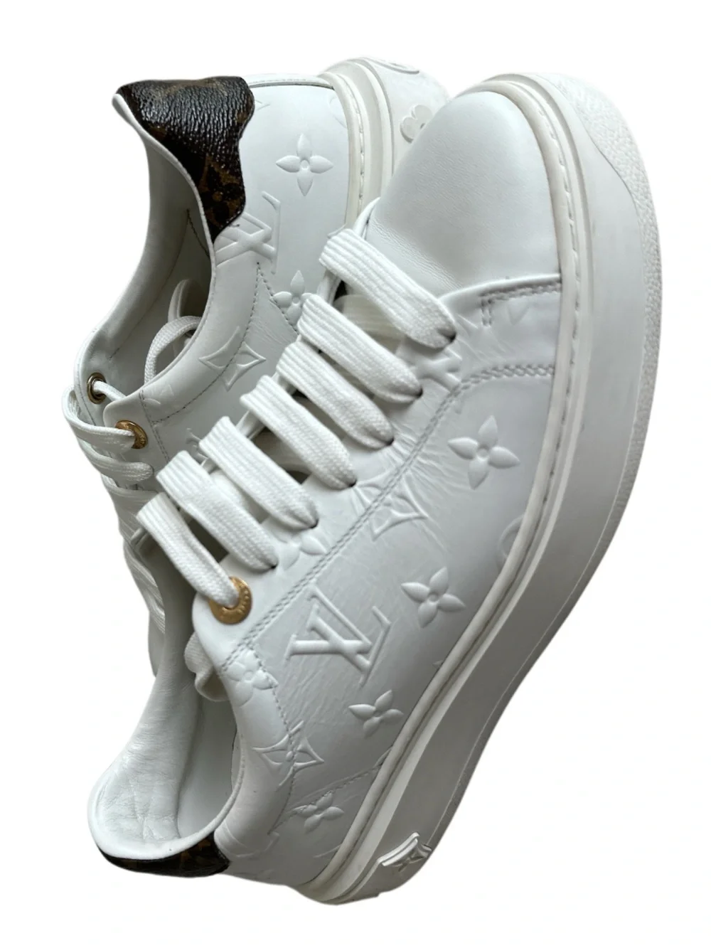 LOUIS VUITTON Women’s Lambskin Embossed Monogram Time Out Sneakers 38 White